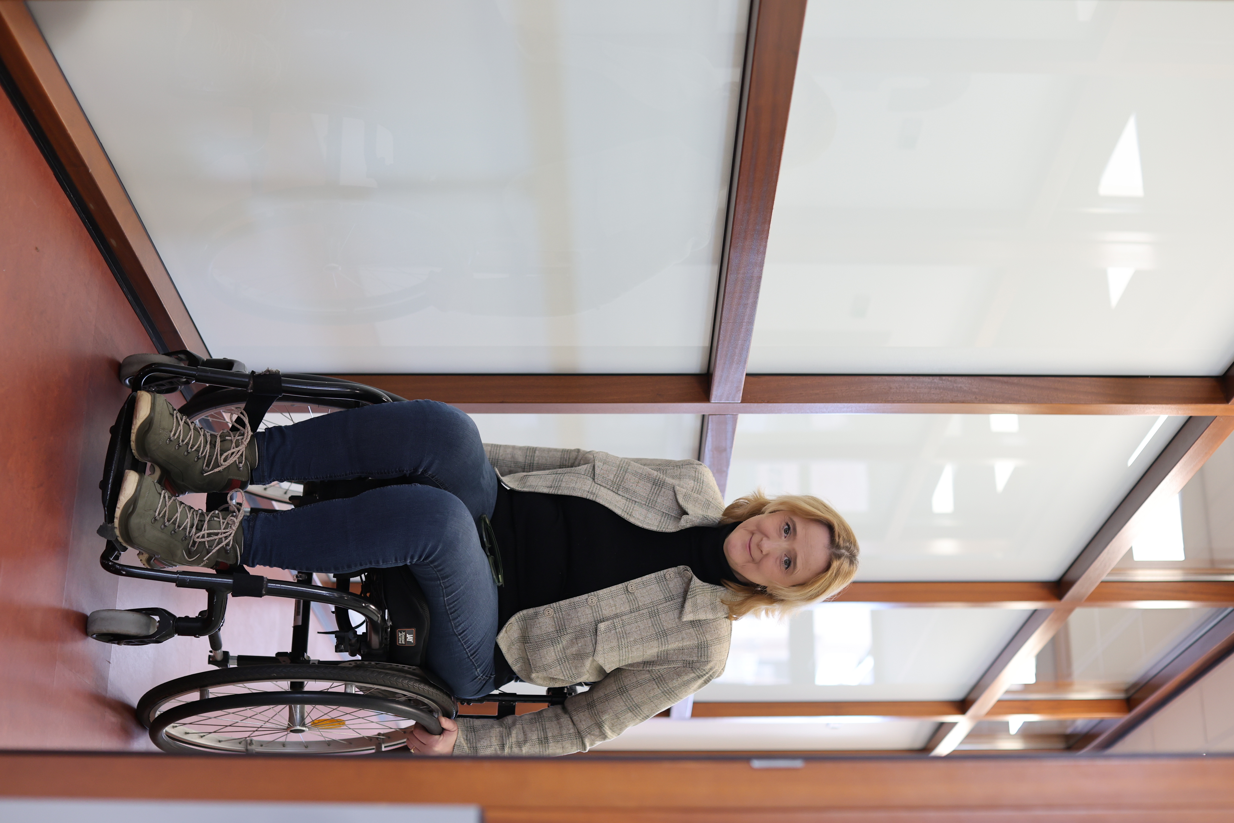 Sabine van der Elsen in haar praktijk in Grubbenvorst